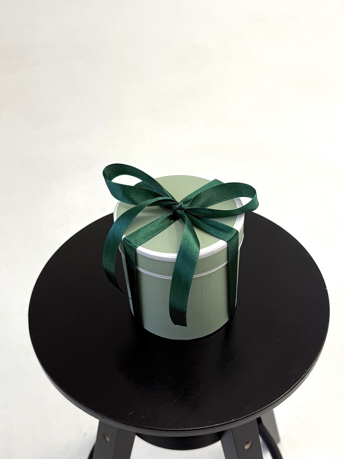 Didelis žaisliukas supakuotas dekoratyvinėje dėžutėje Didelis žaisliukas supakuotas dekoratyvinėje dėžutėje