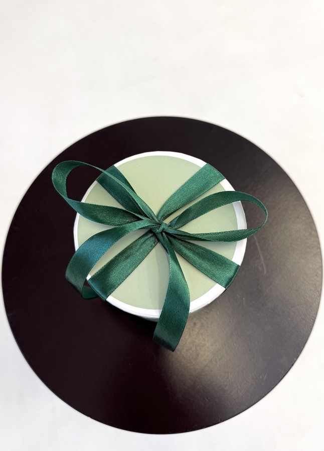 Didelis žaisliukas supakuotas dekoratyvinėje dėžutėje Didelis žaisliukas supakuotas dekoratyvinėje dėžutėje